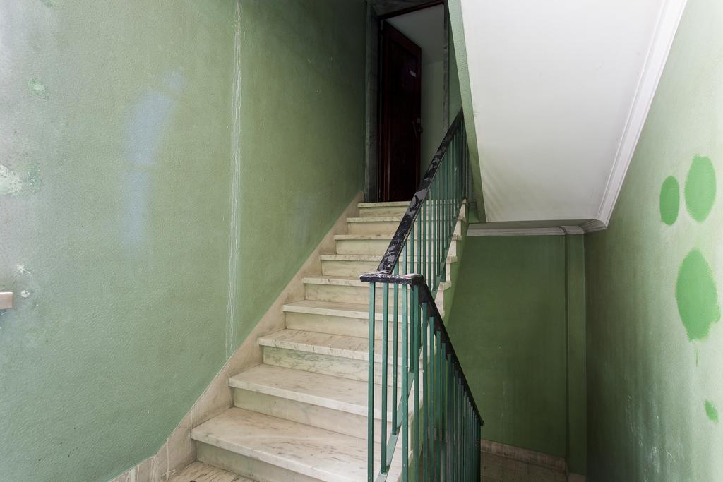 Joivy Bright 2br Apt With River Views &balcony In Alfama, Moments From Santa Apolonia Train Station *