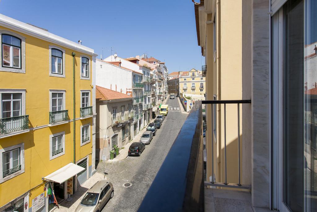 Apartamento Joivy Bright 2br Apt With River Views &balcony In Alfama, Moments From Santa Apolonia Train Station