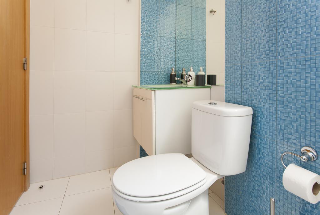 Apartamento Joivy Bright 2br Apt With River Views &balcony In Alfama, Moments From Santa Apolonia Train Station *